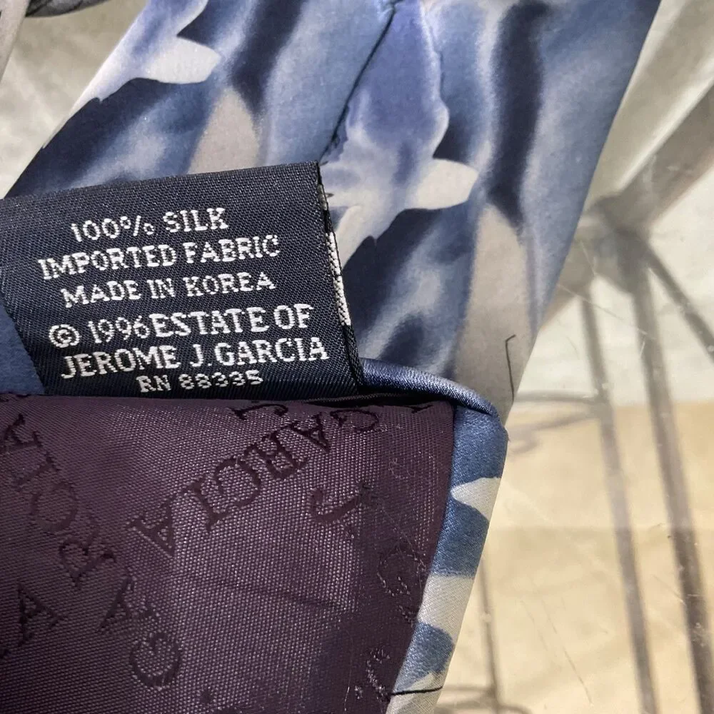 J.Garcia California Mission Collection 19 Tie Men’s 58”x 4” Abstract Silk 1996